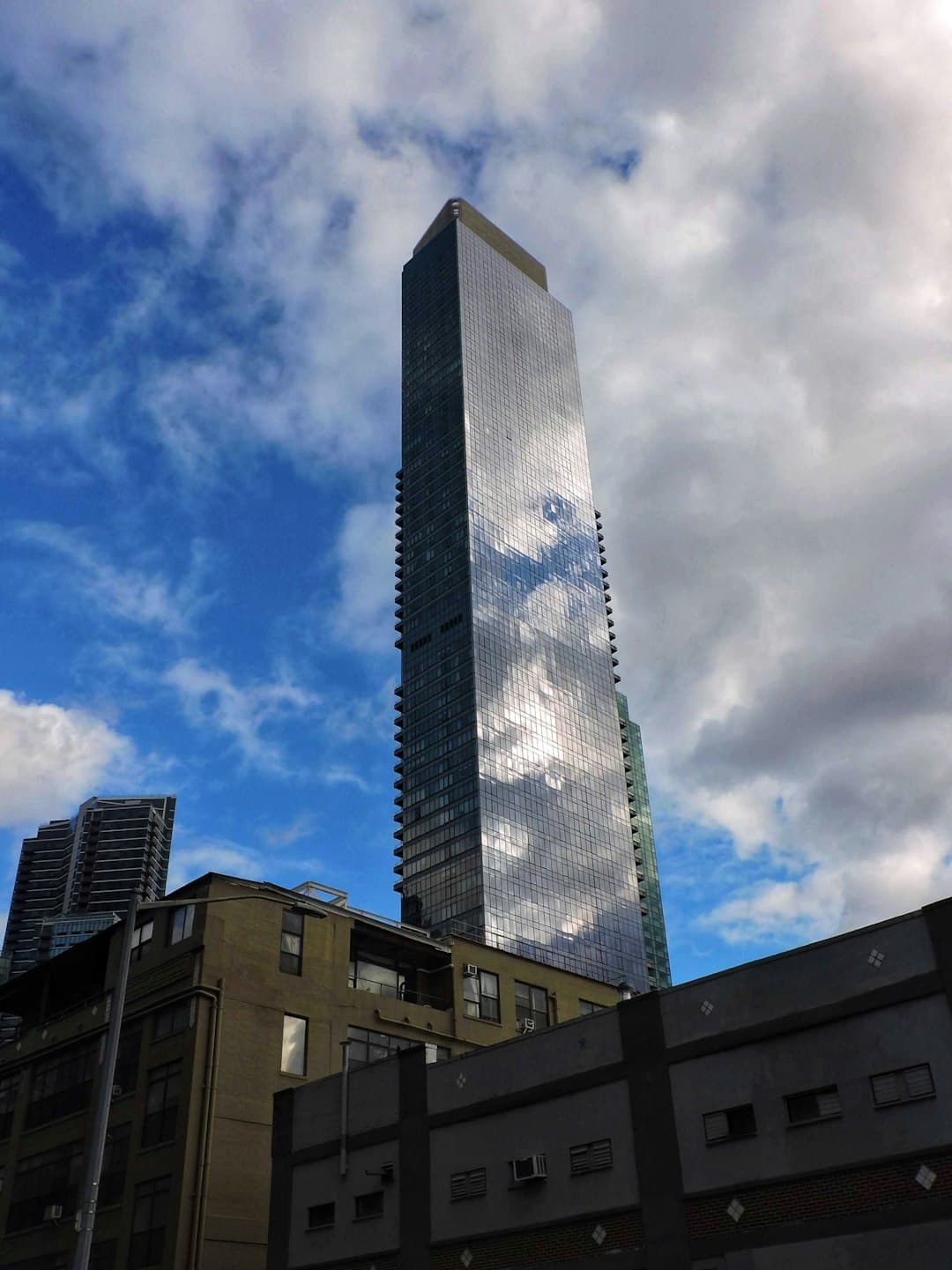 Metropolitan Commons, Queens